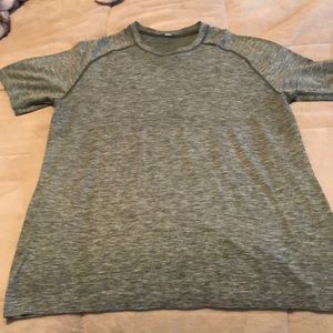 Men’s Lululemon Shirt